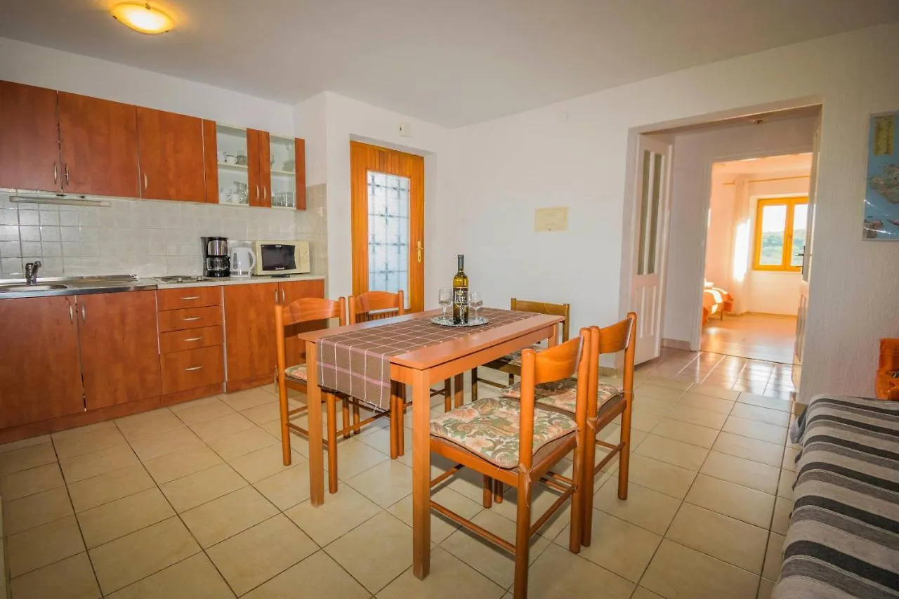 Apartment In Klanice Dobrinj, Island Krk Croaţia